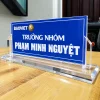 Biển bảng chức danh công ty để bàn dùng để thể hiện họ tên, chức vụ, phòng ban hoặc vị trí công tác của giám đốc, trưởng phòng, nhân viên và các vị trí trong doanh nghiệp